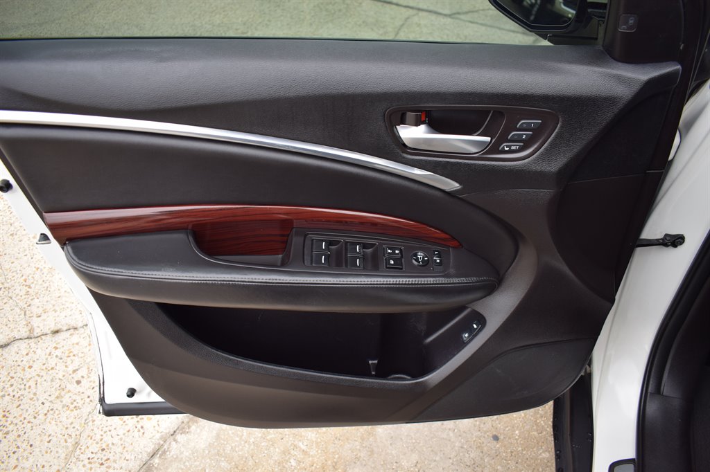 2016 Acura MDX Advance photo