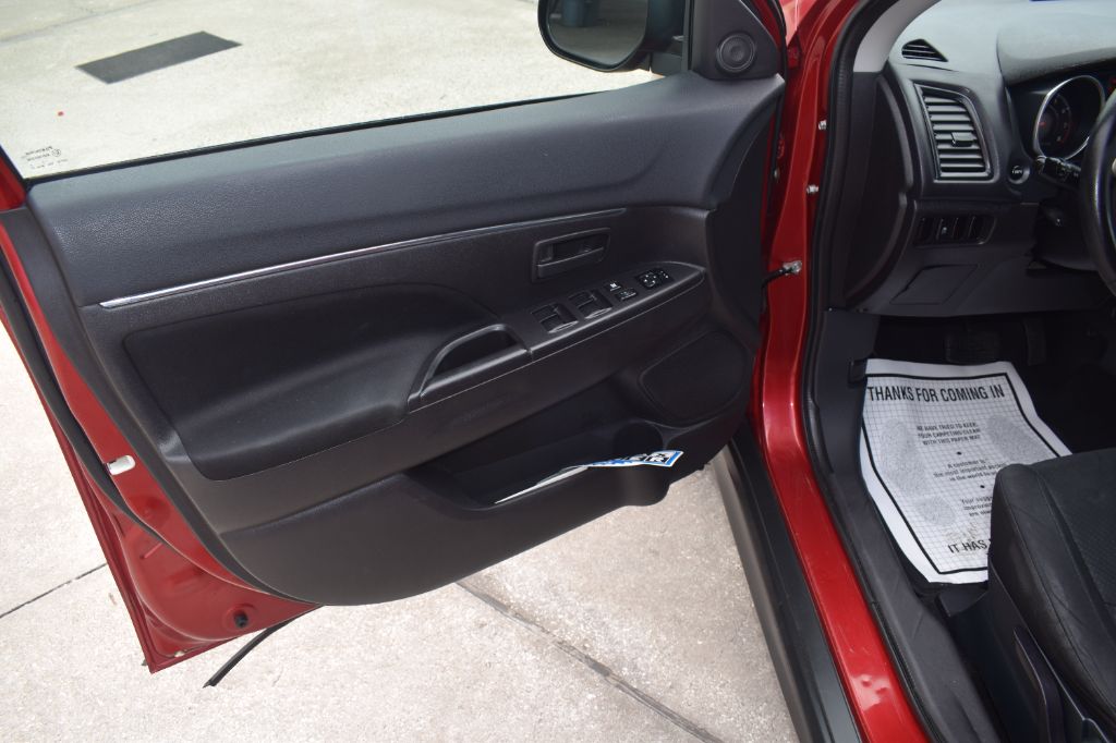 2015 Mitsubishi Outlander - $4,999