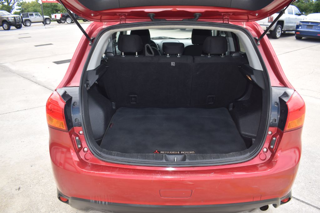 2015 Mitsubishi Outlander - $4,999