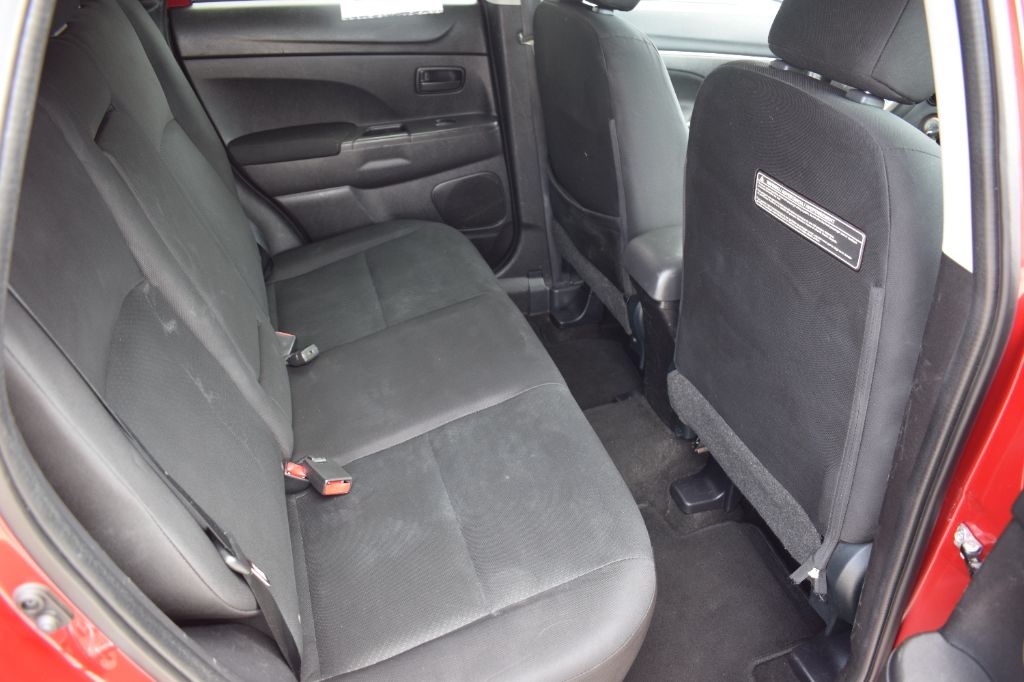 2015 Mitsubishi Outlander - $4,999
