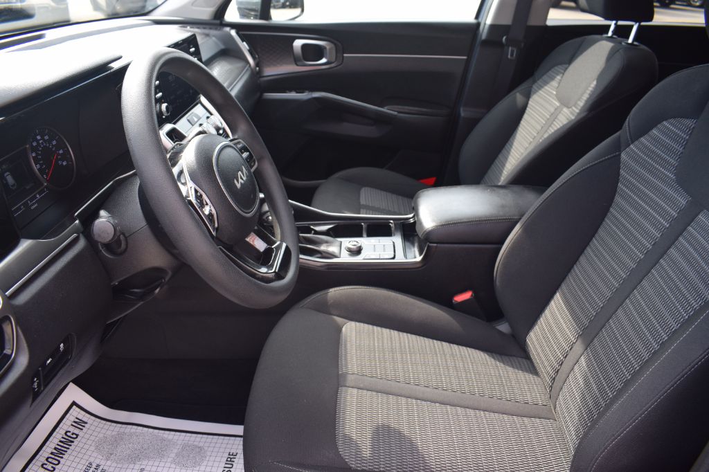 2022 Kia Sorento - $16,900