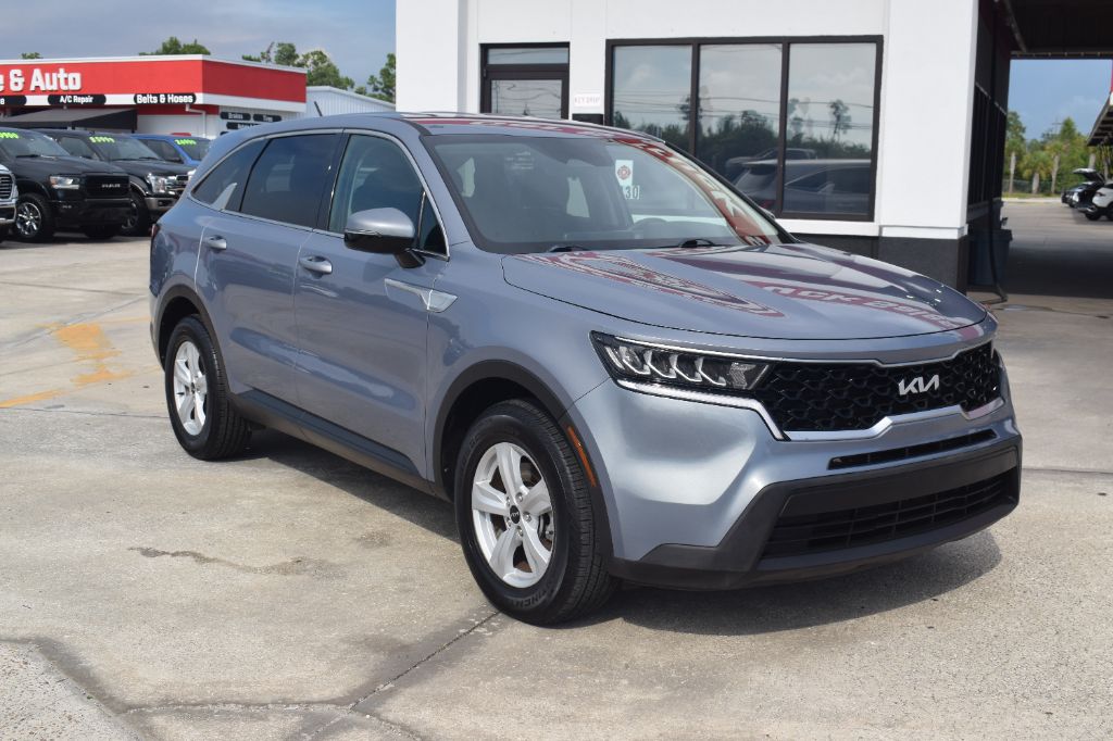 2022 Kia Sorento - $16,900