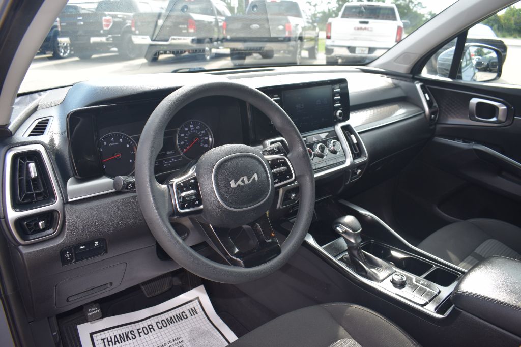 2022 Kia Sorento - $16,900