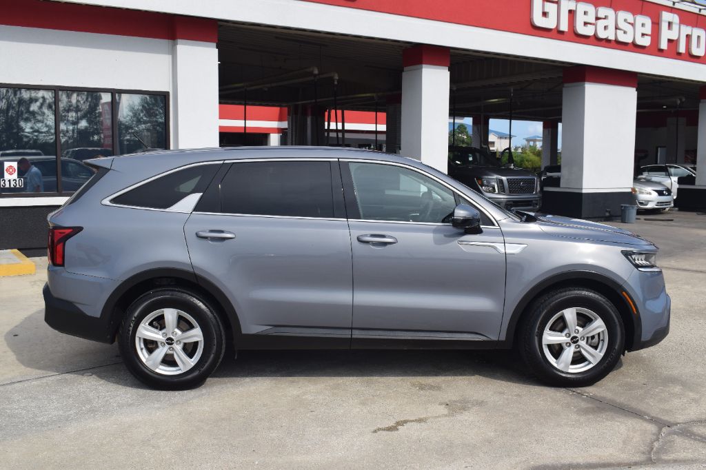 2022 Kia Sorento - $16,900