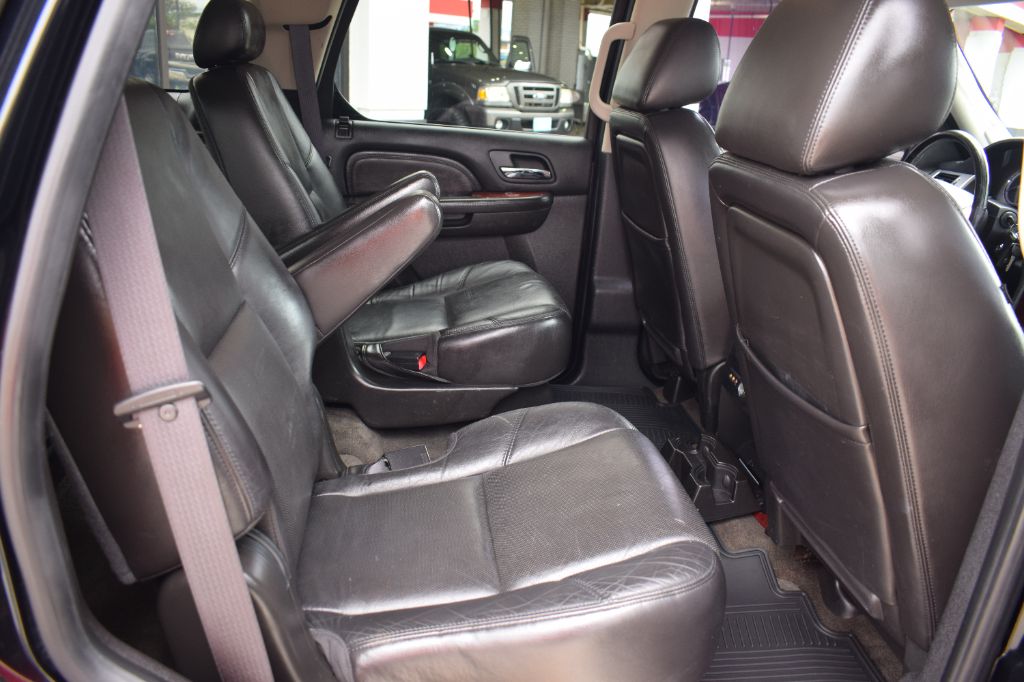 2010 Cadillac Escalade - $8,499