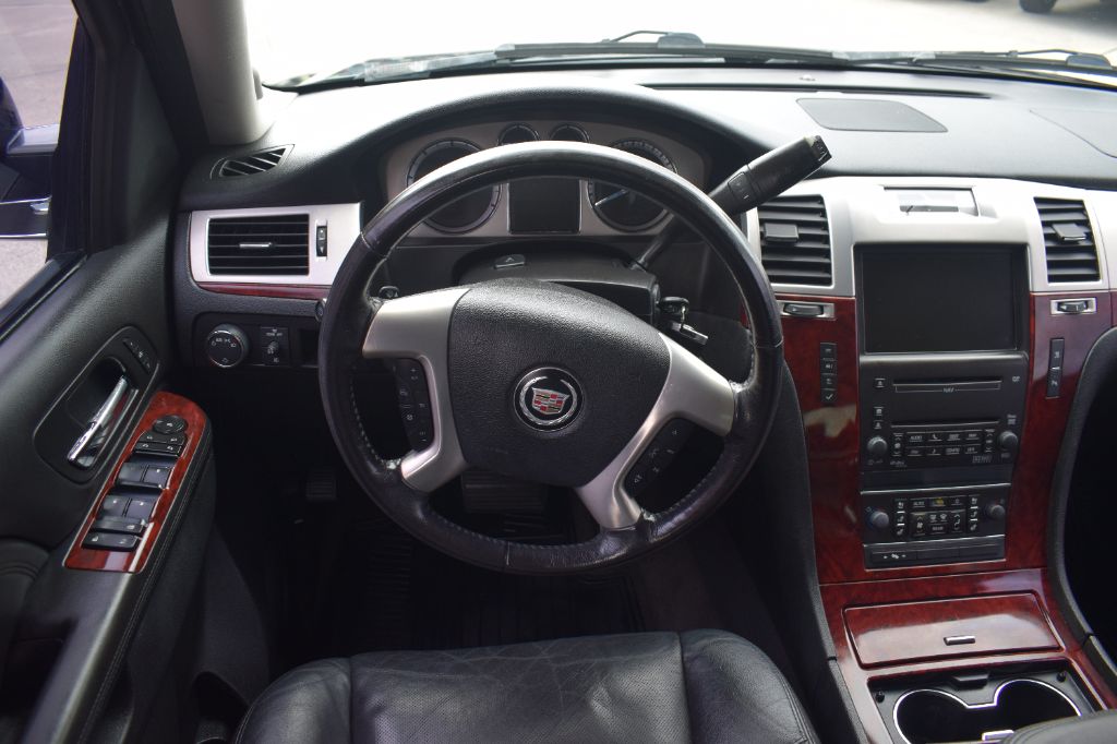 2010 Cadillac Escalade - $8,499