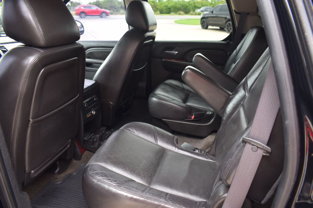 2010 Cadillac Escalade - $8,499