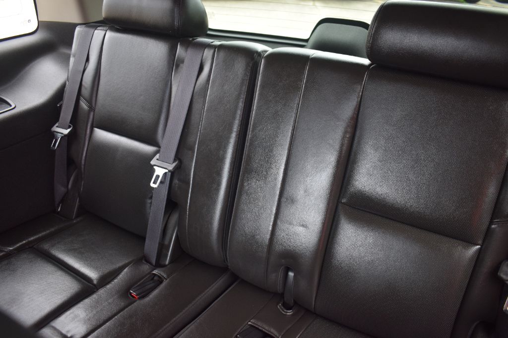 2010 Cadillac Escalade - $8,499