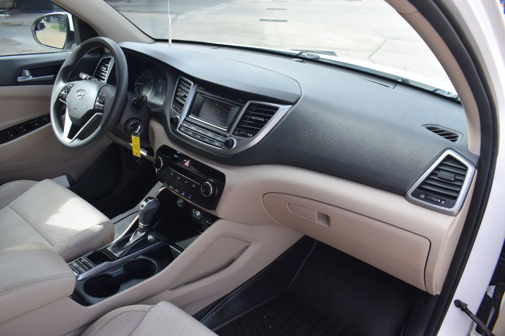 2016 Hyundai Tucson - $10,499