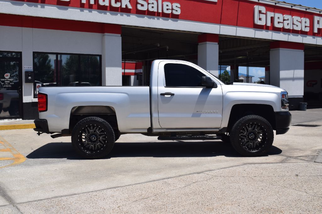 2017 Chevrolet Silverado - $13,900