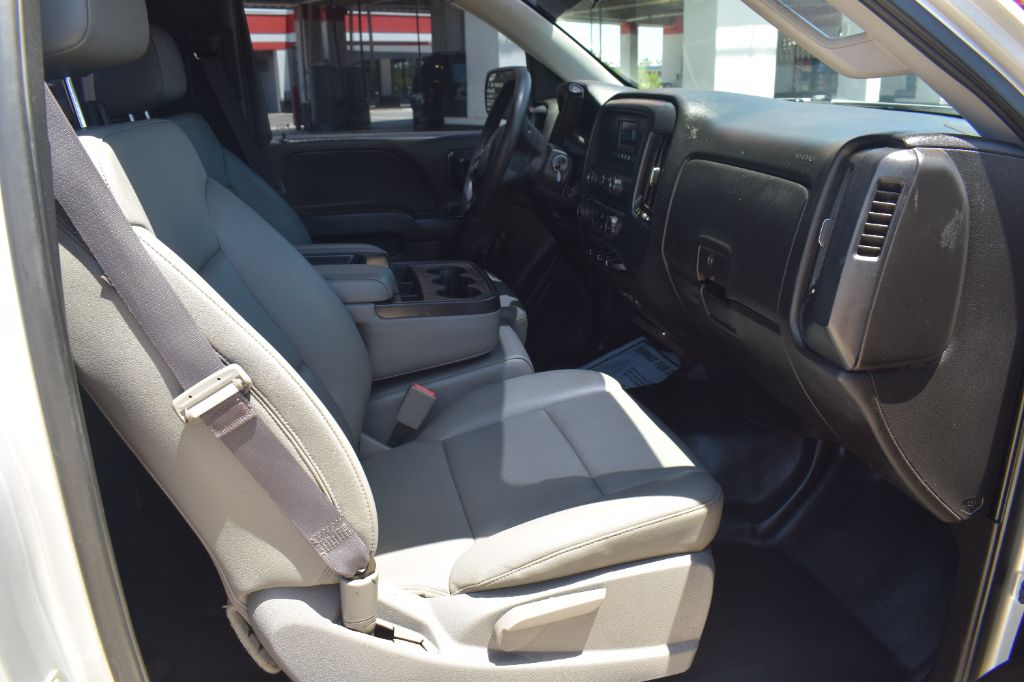 2017 Chevrolet Silverado - $13,900