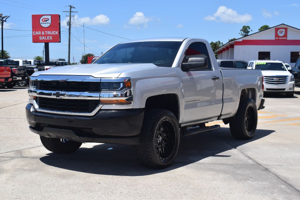 2017 Chevrolet Silverado - $13,900