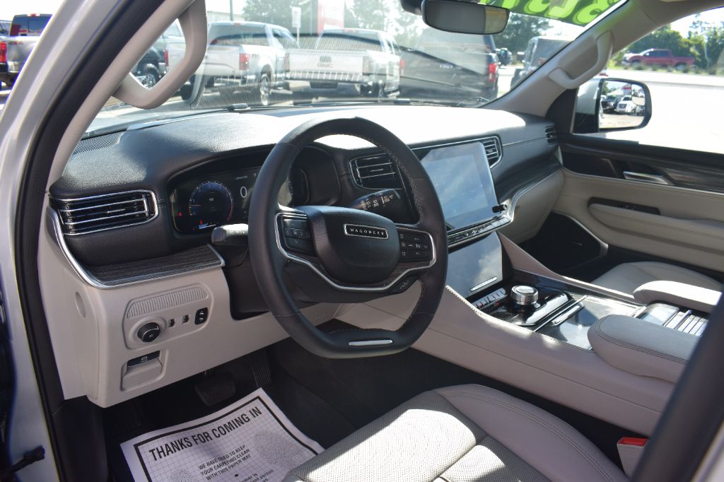 2022 Jeep Wagoneer - $31,900