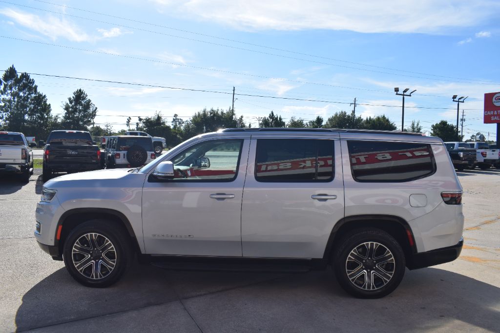 2022 Jeep Wagoneer - $31,900