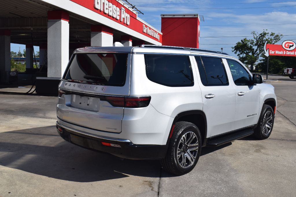2022 Jeep Wagoneer - $31,900
