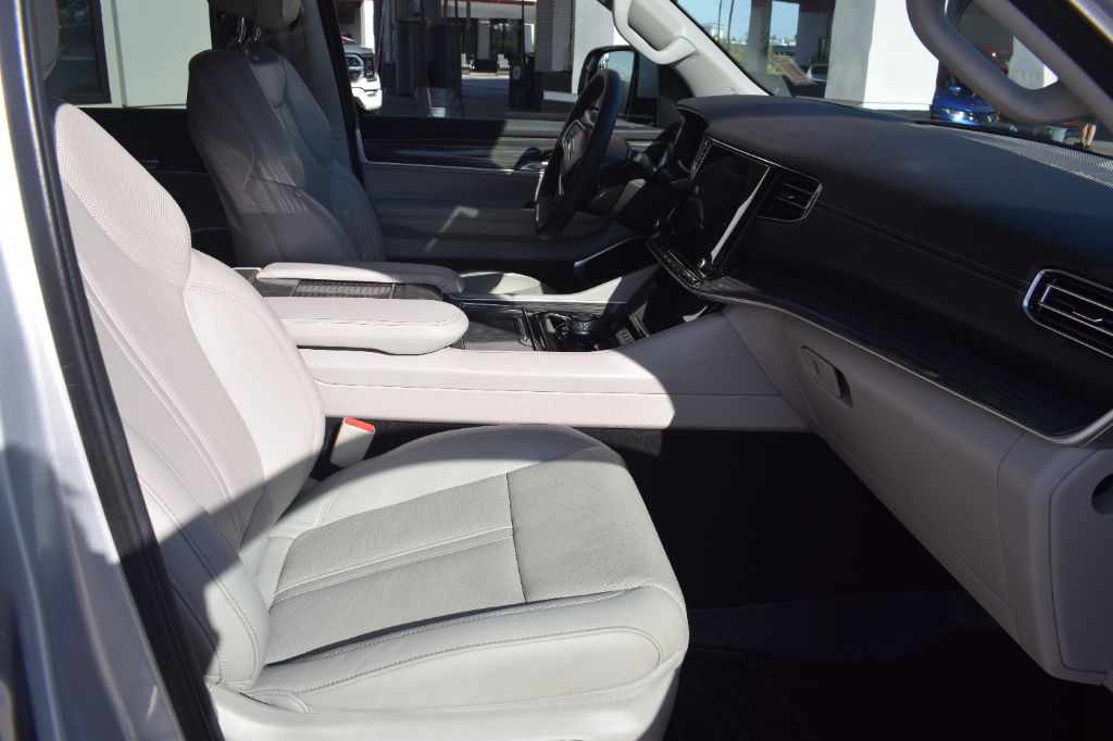2022 Jeep Wagoneer - $31,900