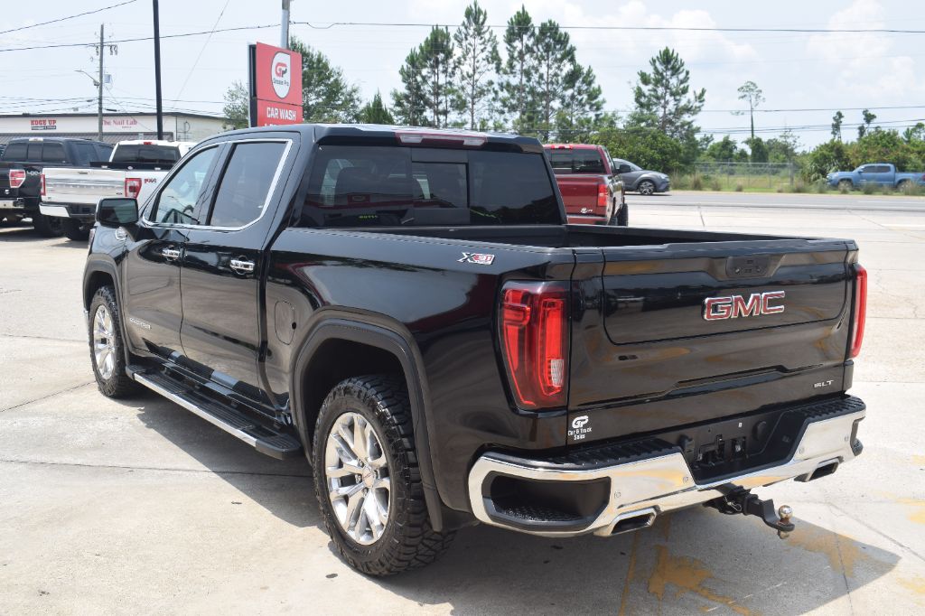 2021 GMC Sierra - $31,900