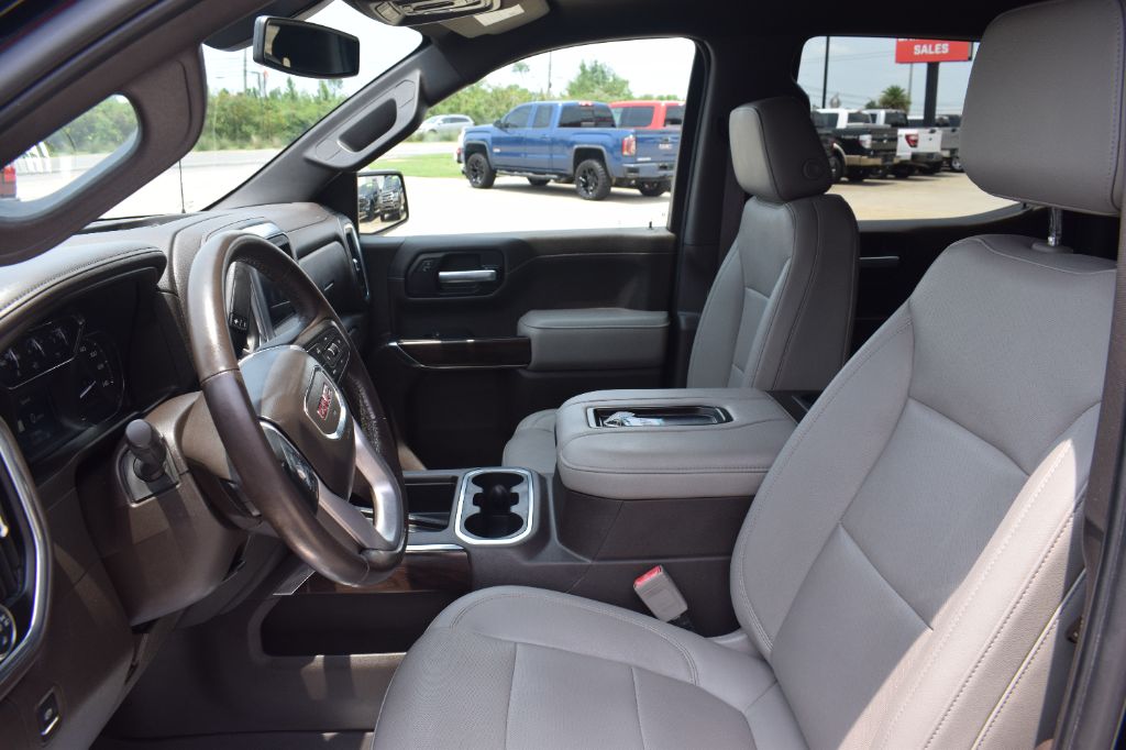2021 GMC Sierra - $31,900