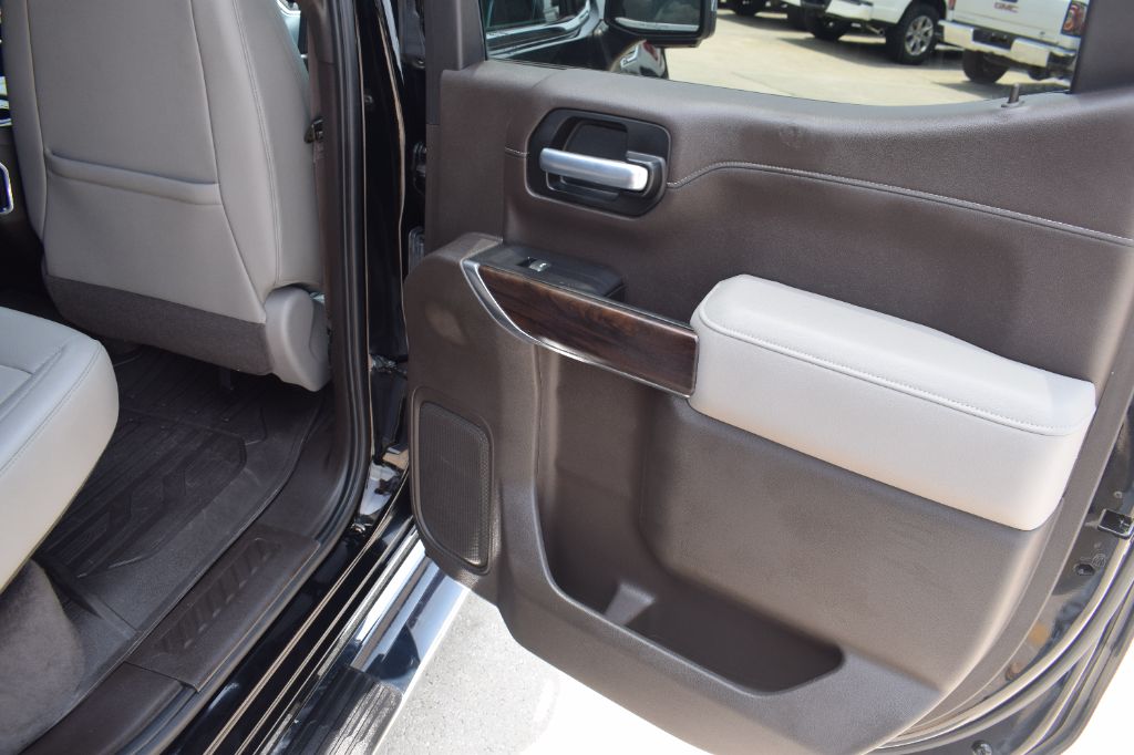 2021 GMC Sierra - $31,900