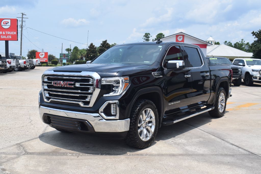 2021 GMC Sierra - $31,900