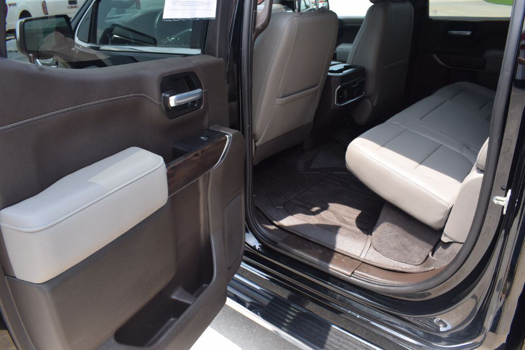 2021 GMC Sierra - $31,900