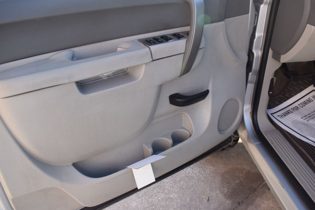 2013 Chevrolet Silverado - $13,900