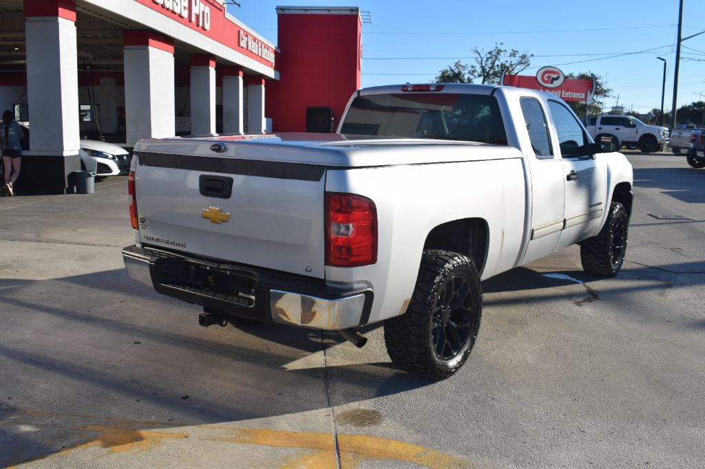 2013 Chevrolet Silverado - $13,900