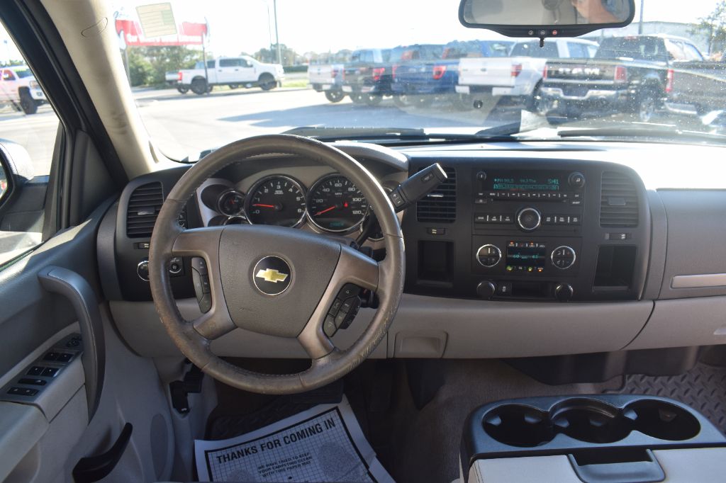 2013 Chevrolet Silverado - $13,900