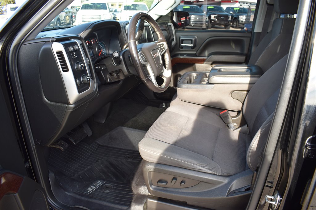 2018 GMC Sierra 1500 SLE photo