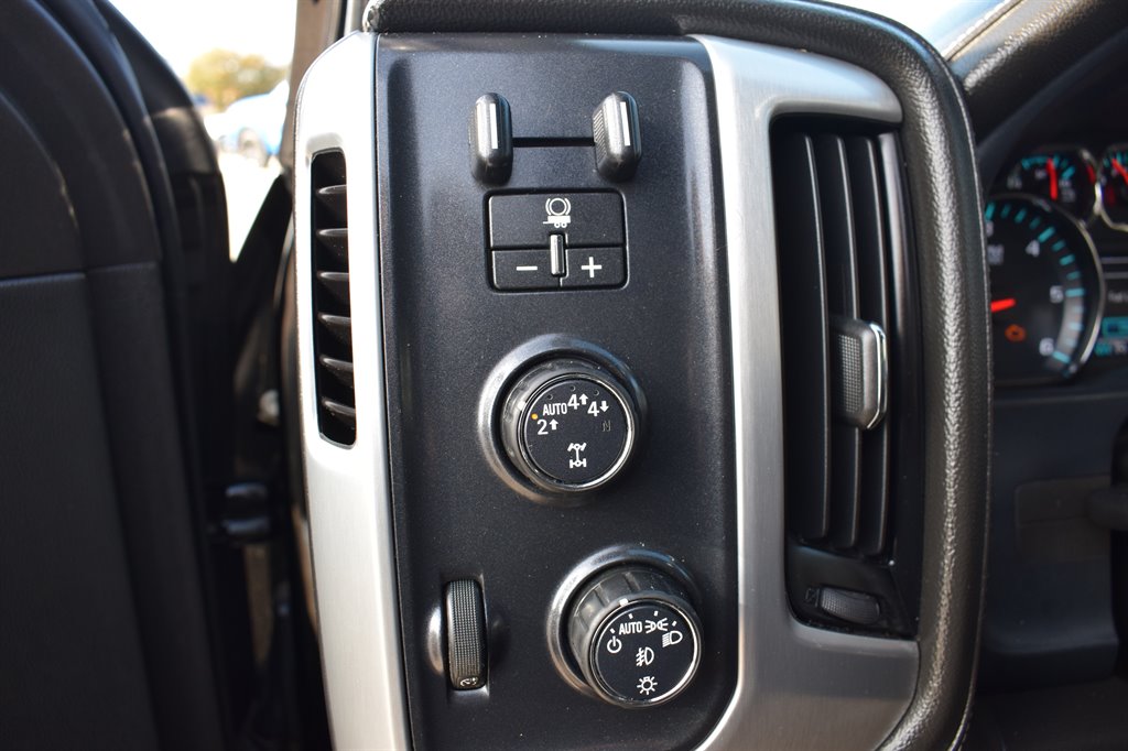 2018 GMC Sierra 1500 SLE photo