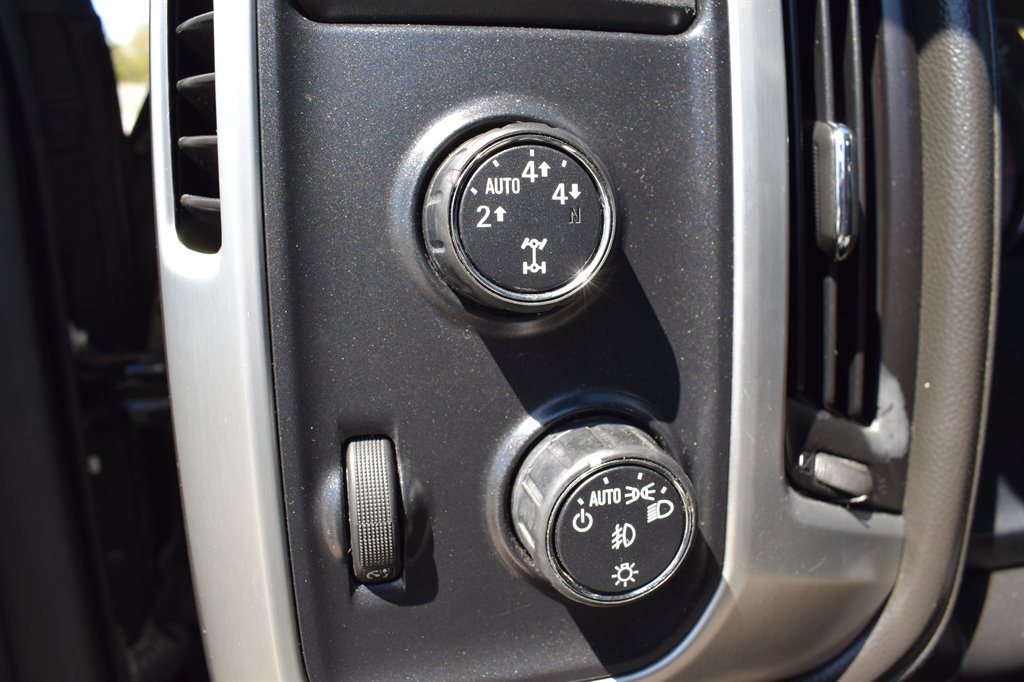 2016 GMC Sierra 1500 SLT photo