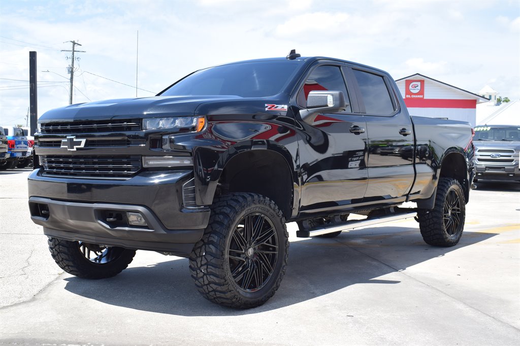 2019 Chevrolet Silverado 1500 RST photo