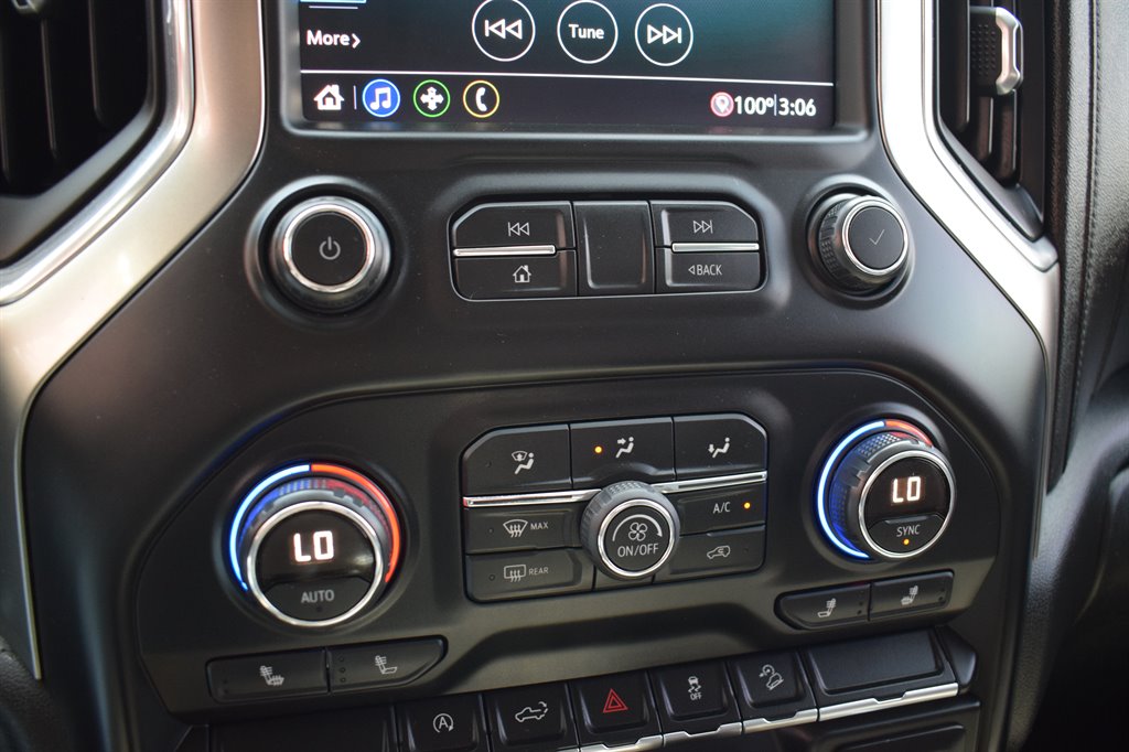 2019 Chevrolet Silverado 1500 RST photo
