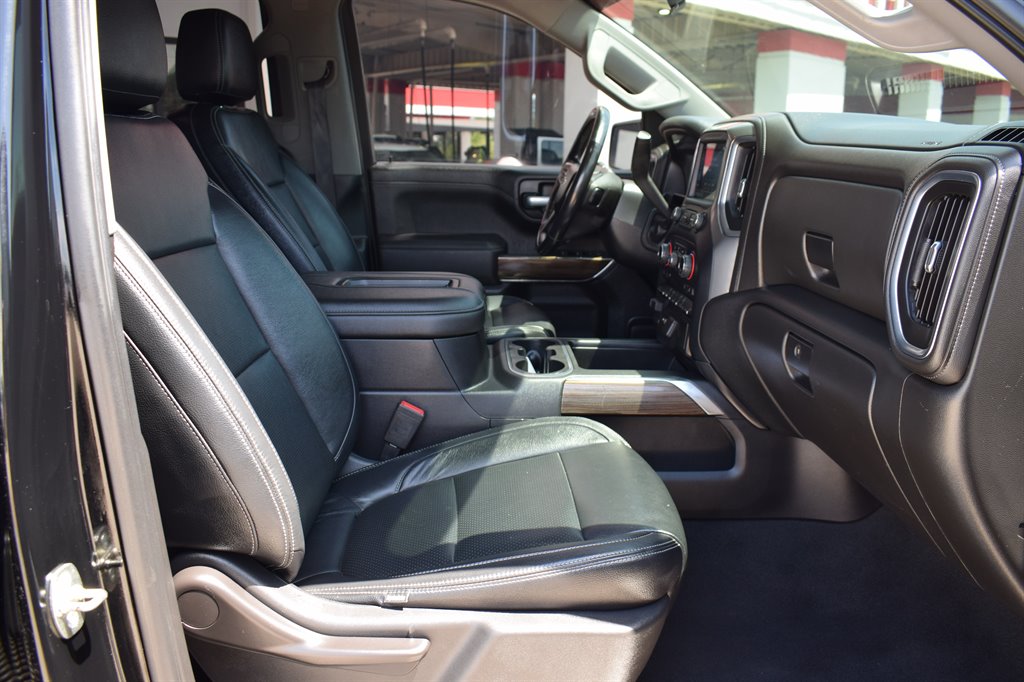 2019 Chevrolet Silverado 1500 RST photo