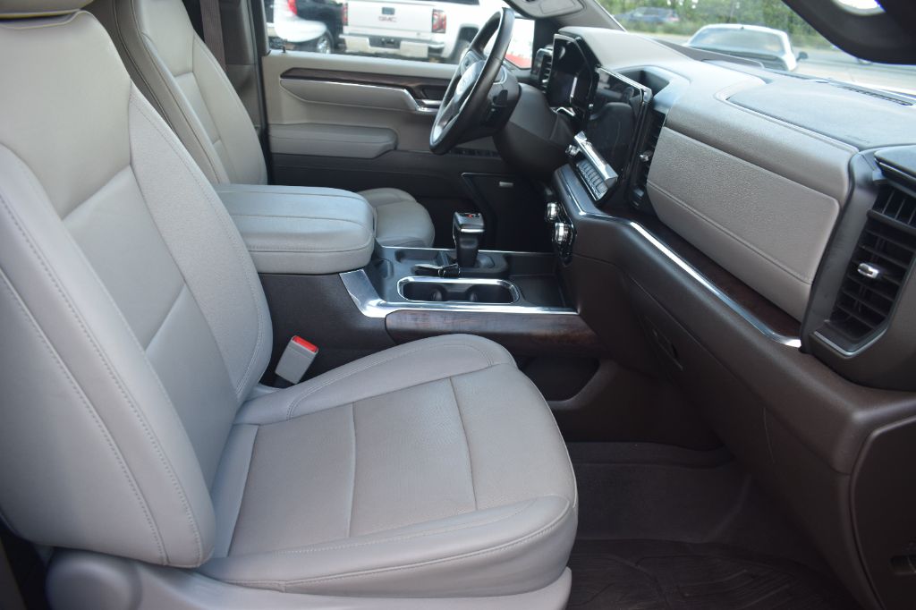 2024 GMC Sierra - $42,900