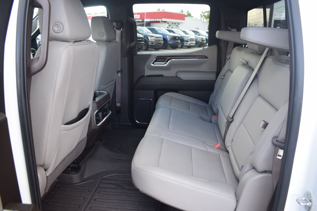 2024 GMC Sierra - $42,900