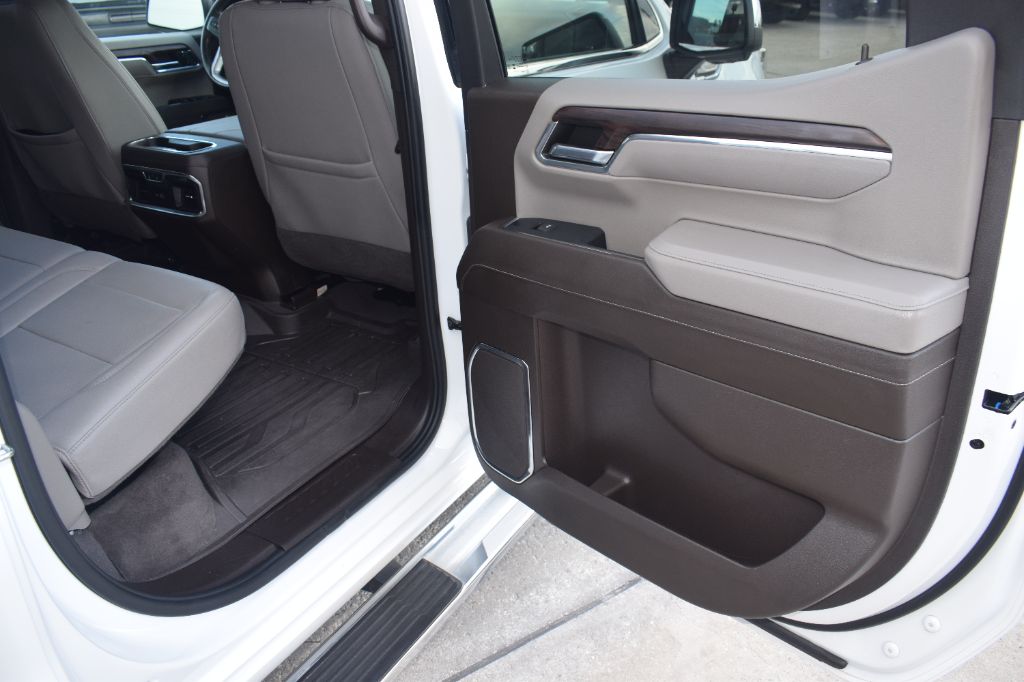2024 GMC Sierra - $42,900