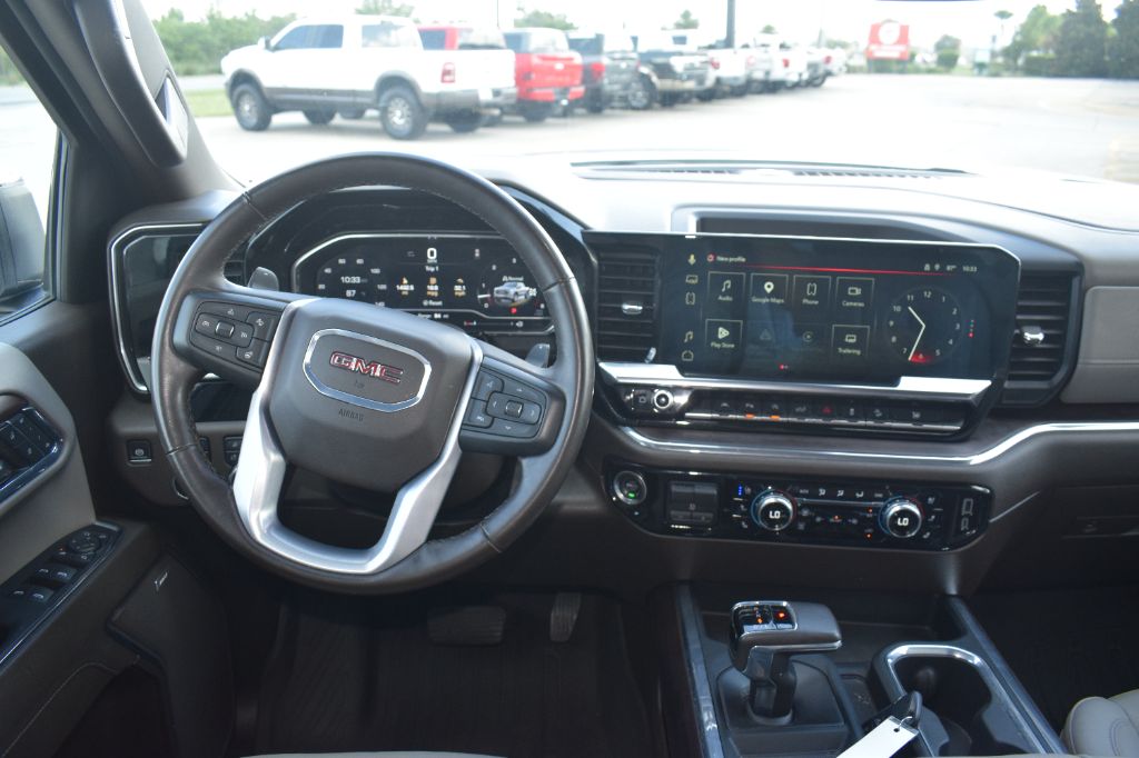 2024 GMC Sierra - $42,900