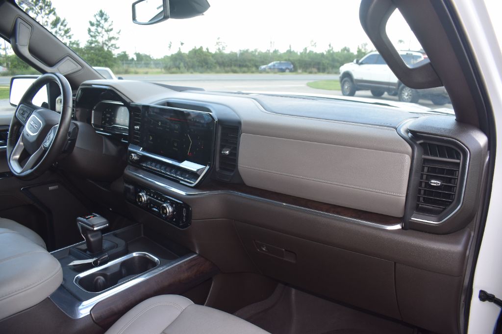 2024 GMC Sierra - $42,900