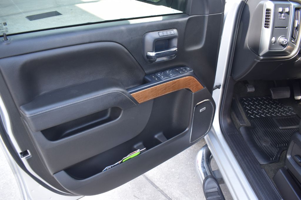 2018 Chevrolet Silverado - $22,900