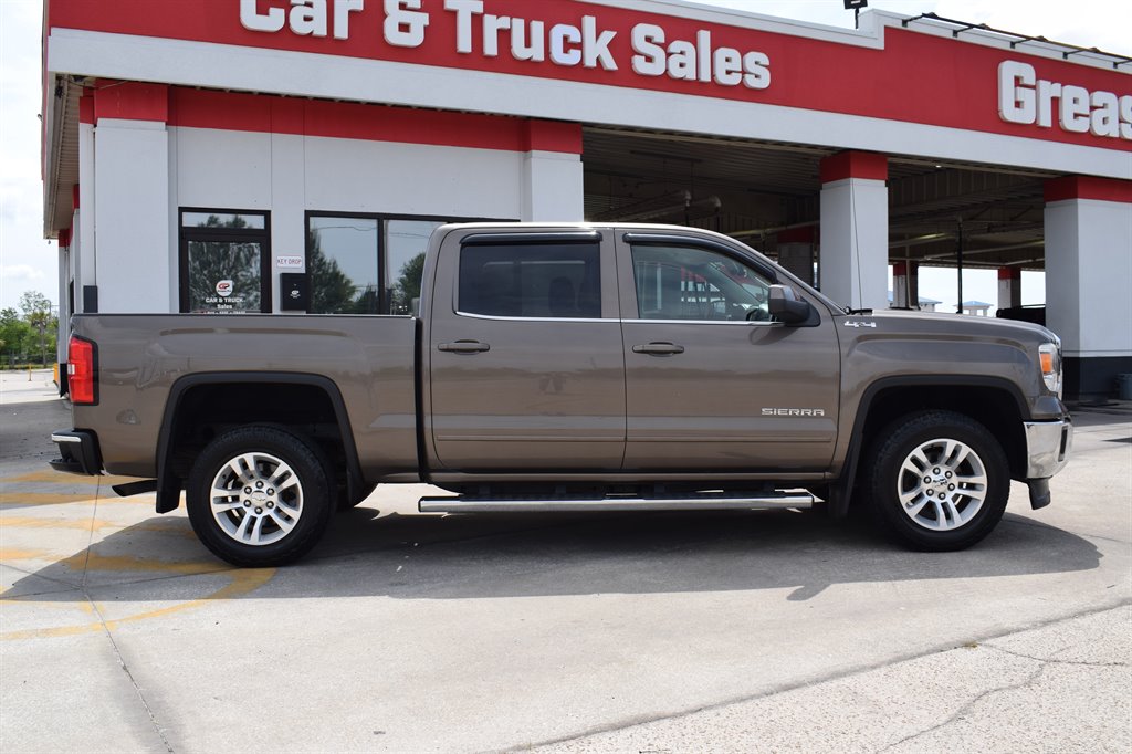 2015 GMC Sierra 1500 SLE photo
