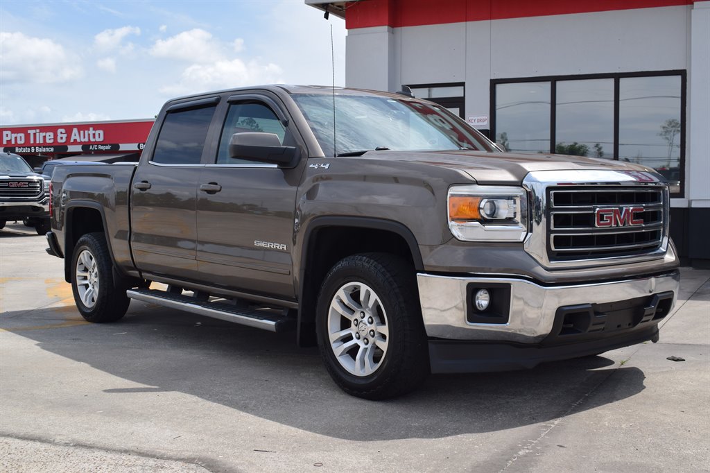 2015 GMC Sierra 1500 SLE photo