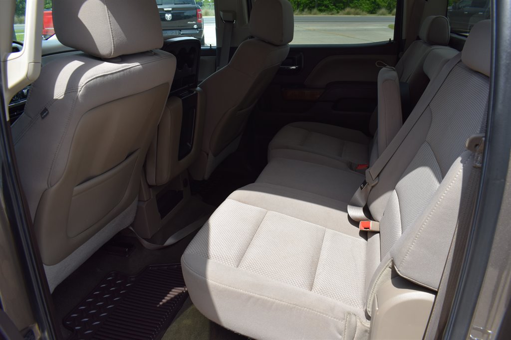 2015 GMC Sierra 1500 SLE photo