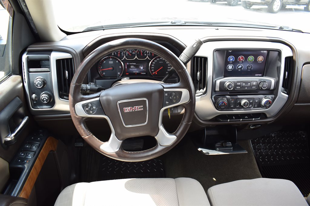 2015 GMC Sierra 1500 SLE photo