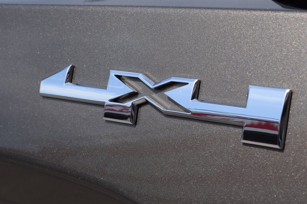 2015 GMC Sierra 1500 SLE photo