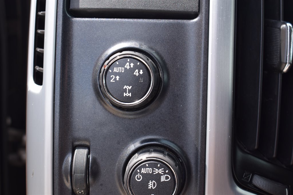 2015 GMC Sierra 1500 SLE photo