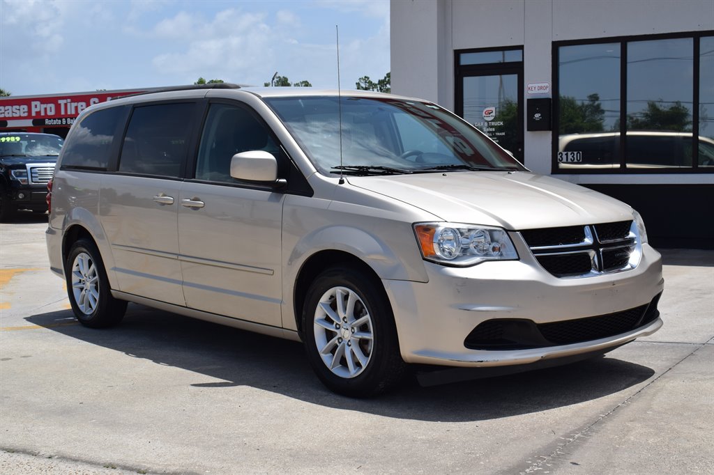 2015 Dodge Grand Caravan SXT photo