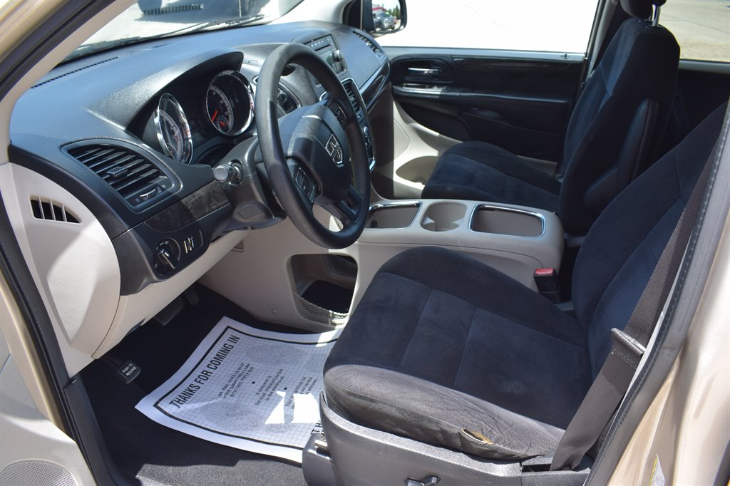 2015 Dodge Grand Caravan SXT photo