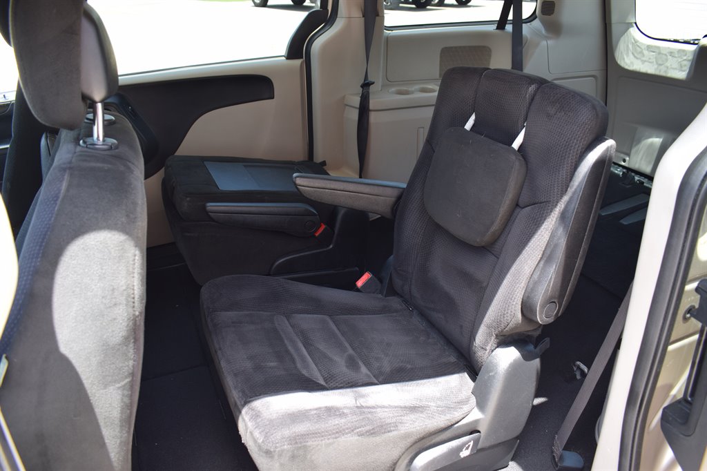2015 Dodge Grand Caravan SXT photo