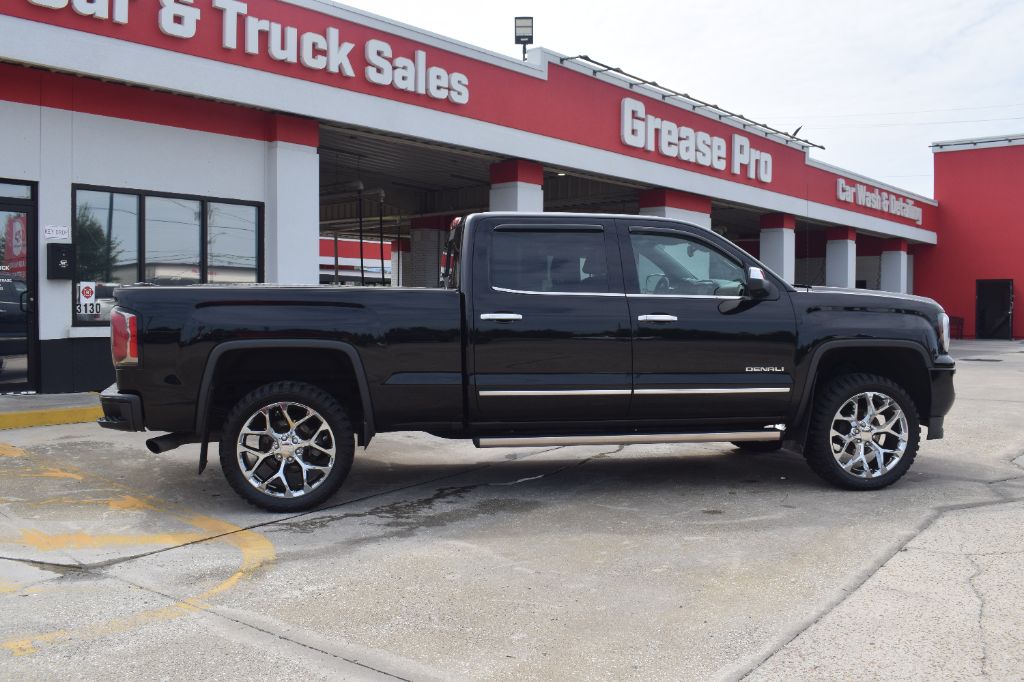2018 GMC Sierra - $32,900
